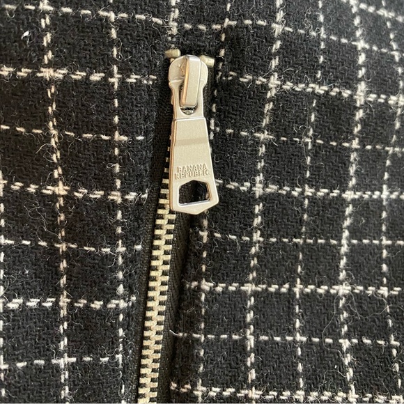 Banana Republic Plaid A Line Wrap Skirt - Picture 4 of 11